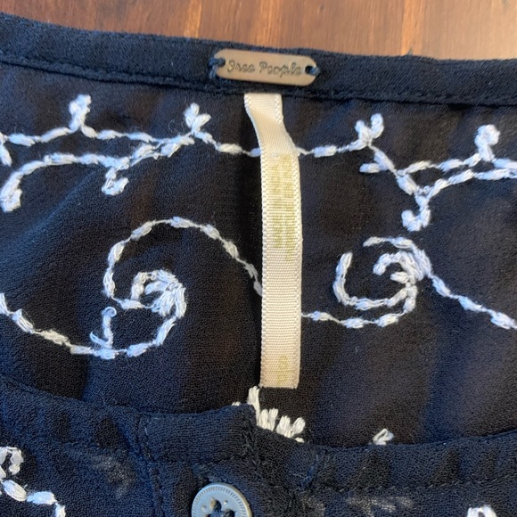 Free people blouse - Picture 2 of 2
